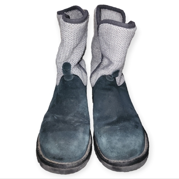 UGG Women's Nyla Sweater Boots‎ Black/Grey 8* - Picture 3 of 9